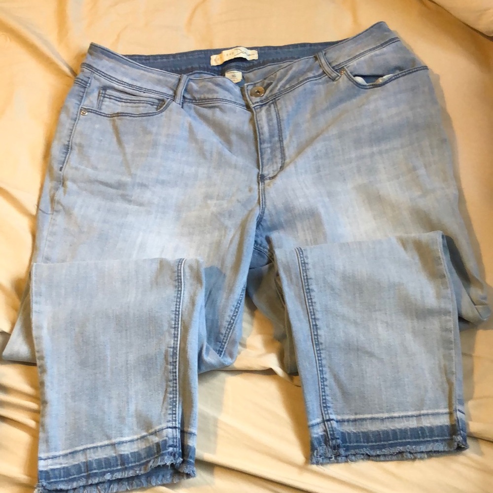 Cato Cropped Contemporary Jeans Size 16